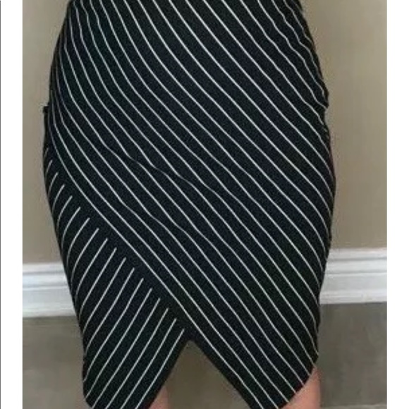 Concept Club 🌾 Elegant Skirt with Stripes - Picture 4 of 5